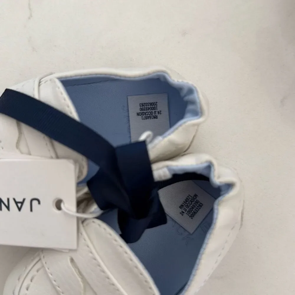 Janie & Jack Baby Penny Loafer in White Size 0/3 Months